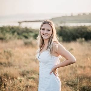 Meet your Posher, Robyn